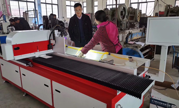 自動鉆孔機的操作簡單到你不敢想像！